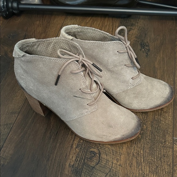 Toms Women's Lace-Up Suede Ankle Boots - Taupe - Picture 1 of 4